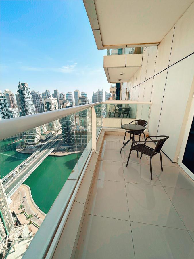 5 Star Serviced Apartment With Beach Access In The Heart Of Dubai Marina Free Welcome Gift Box Upon Arrival المظهر الخارجي الصورة